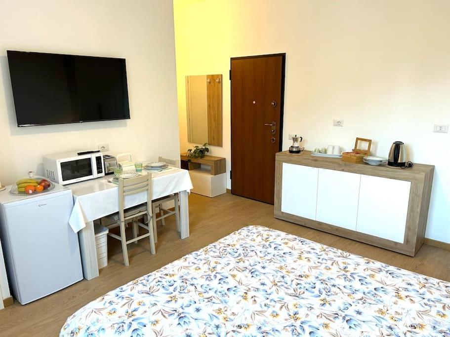 Blue's Place - Vicino Stazione Chiasso Apartment *