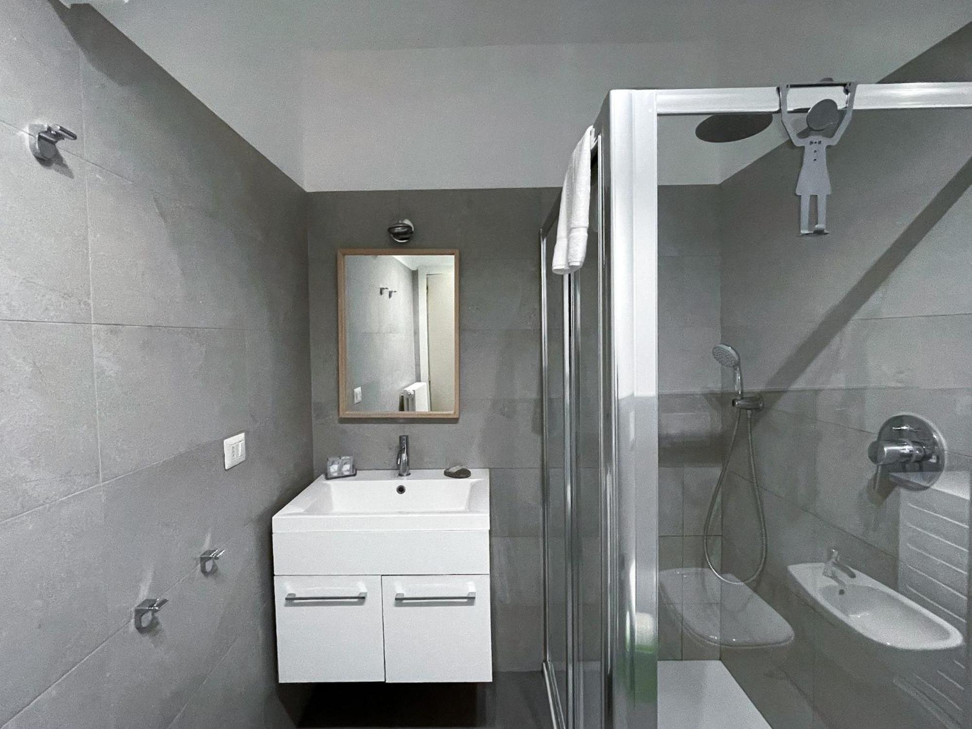 Paloma Center Town Apartment