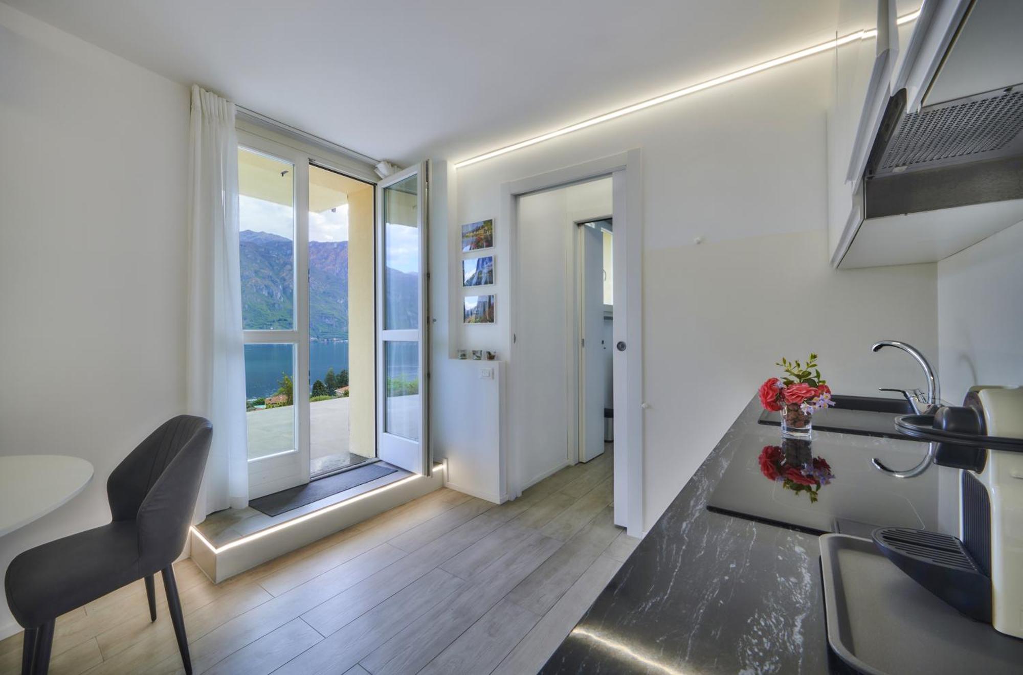 Majestic Sunrise Apartment