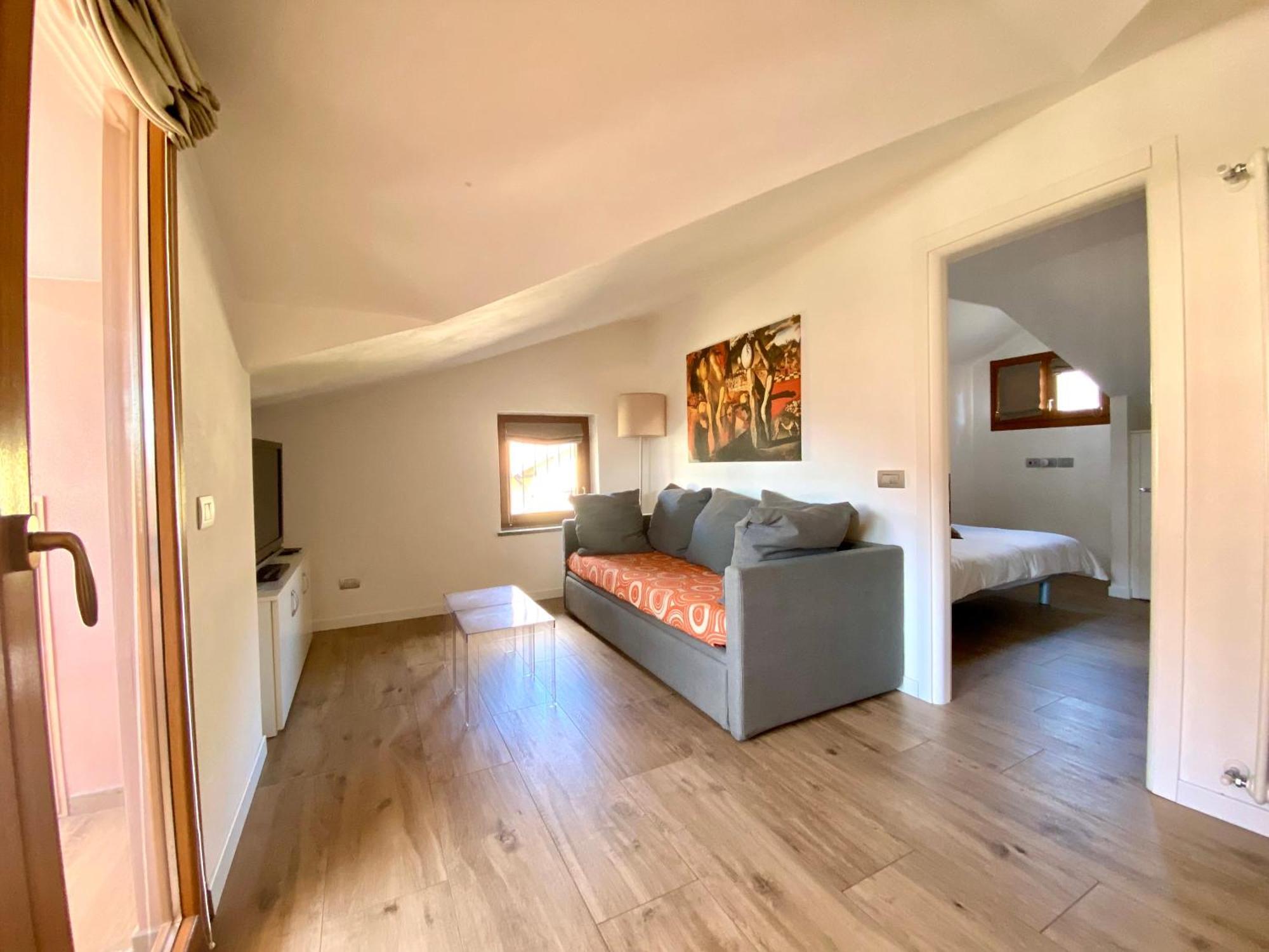 Apartment Vittoria Dongo