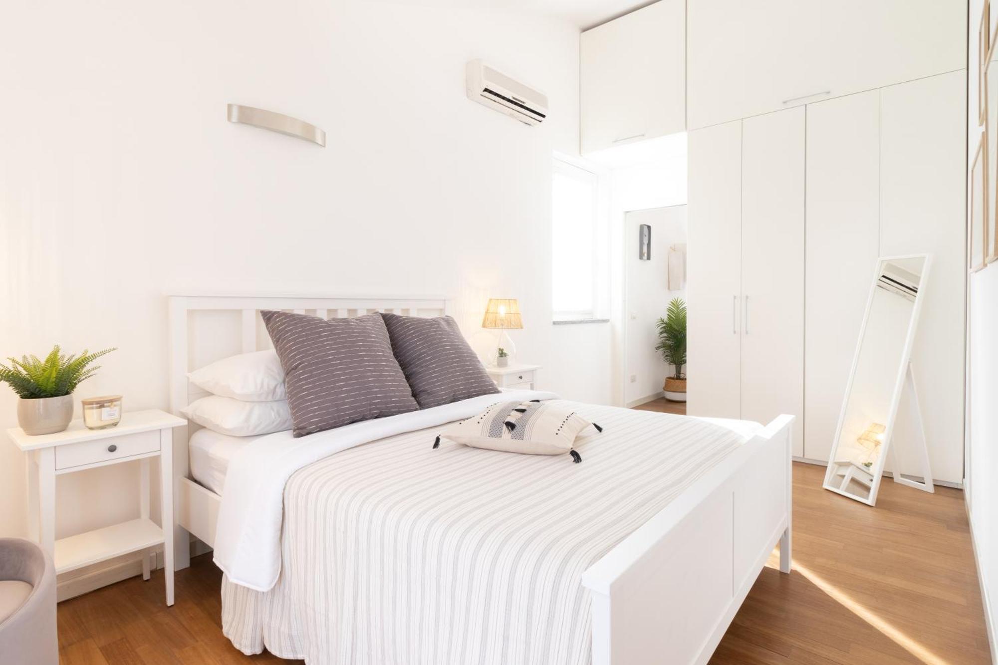 Dream In Apartment Como