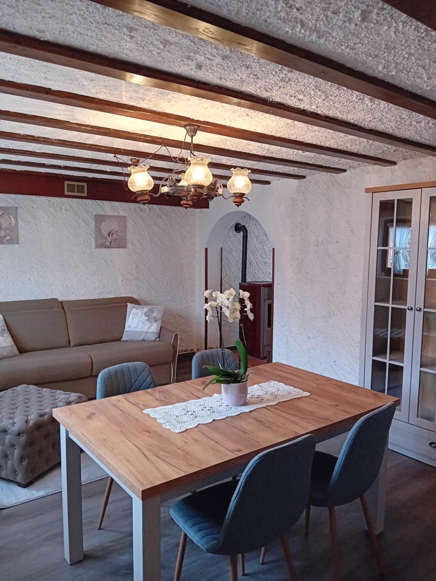 Apartment Antica Casa Di Lea San Siro (Lombardy)