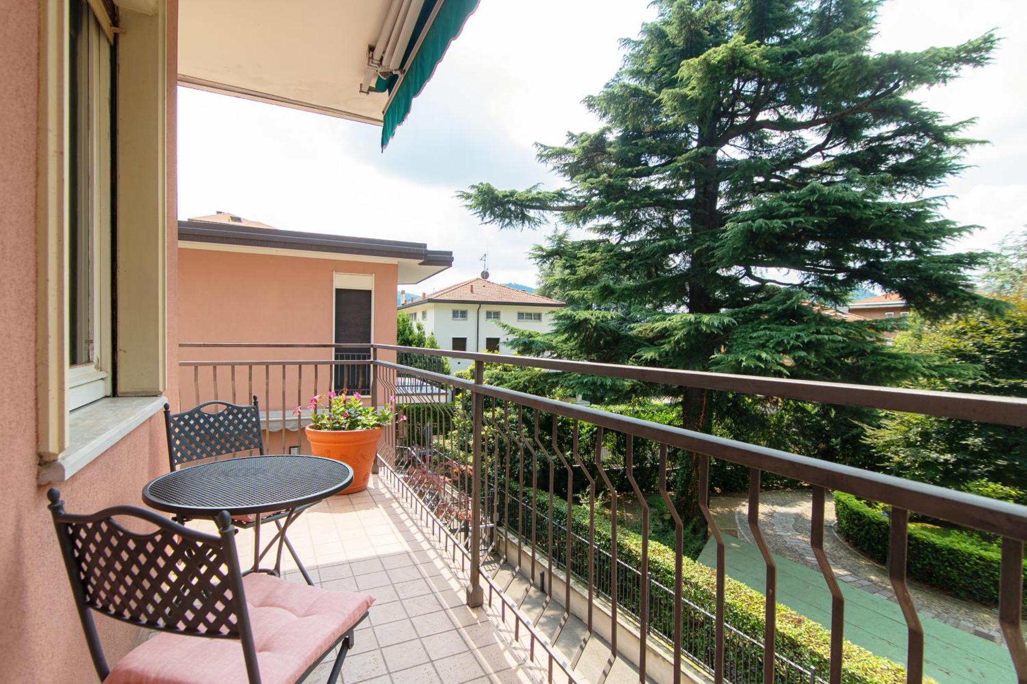 Ginco's - Downtown Apartment Como
