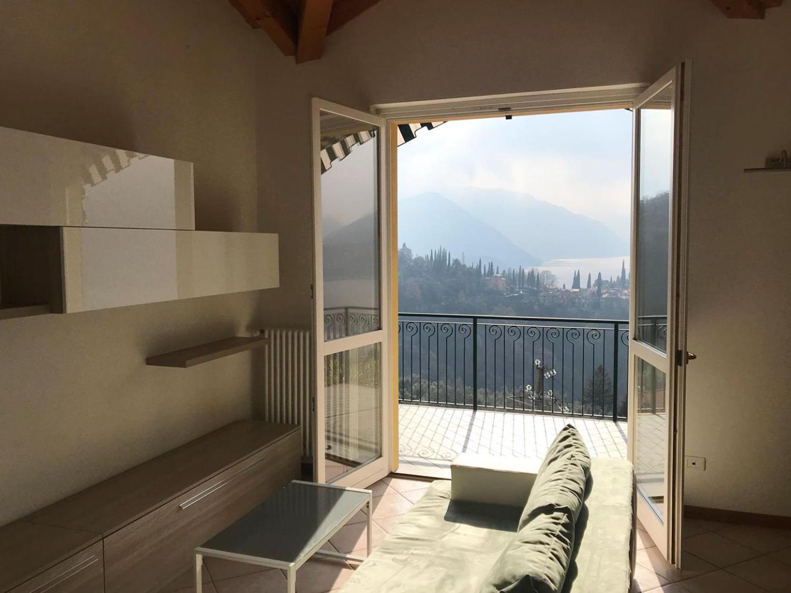 The Pearl - With Terrace Apartment Perledo
