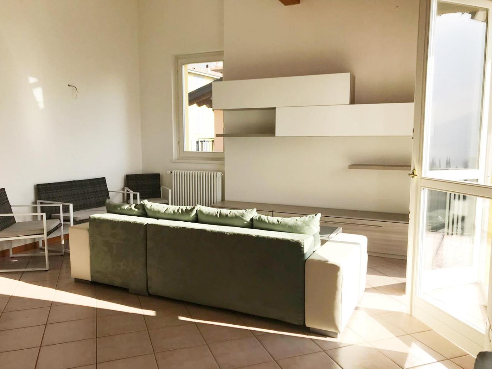 The Pearl - With Terrace Apartment *
