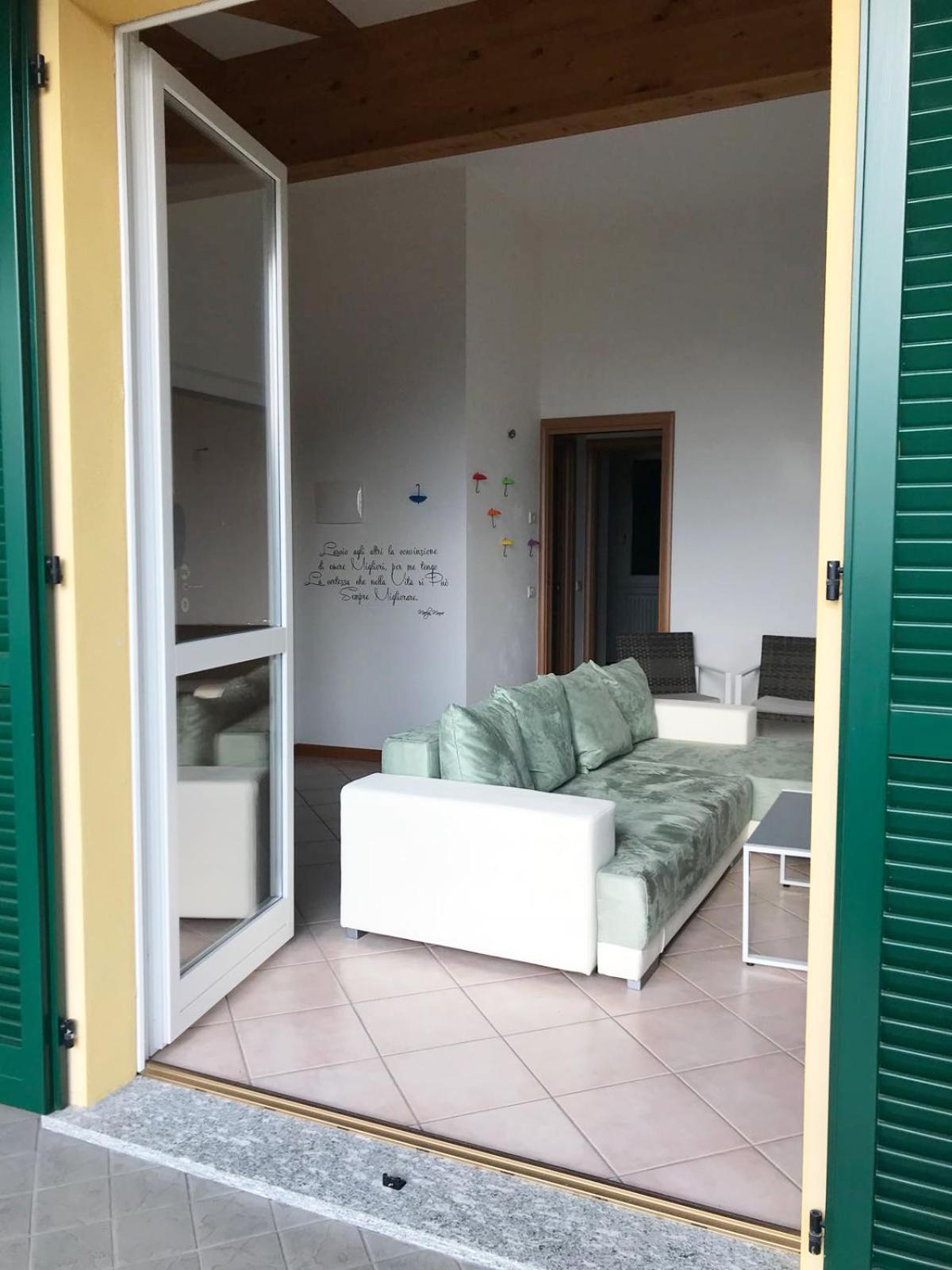 The Pearl - With Terrace Apartment Perledo