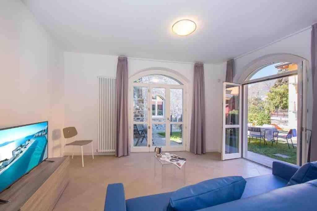 Apartment Due