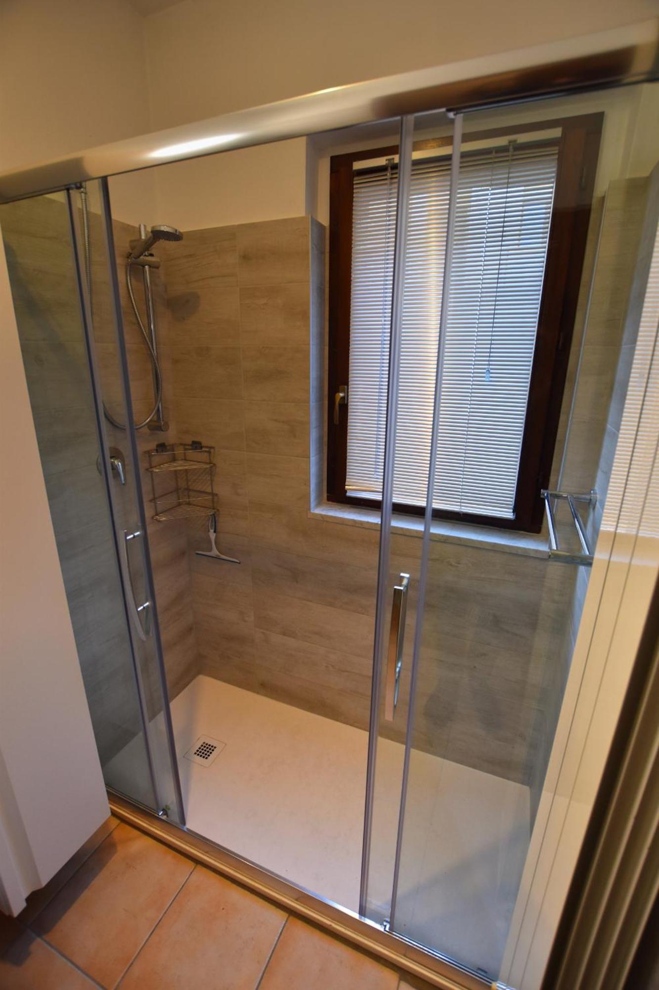 2-bedroom Airconditioned Lakeview Apartment Acquaseria
