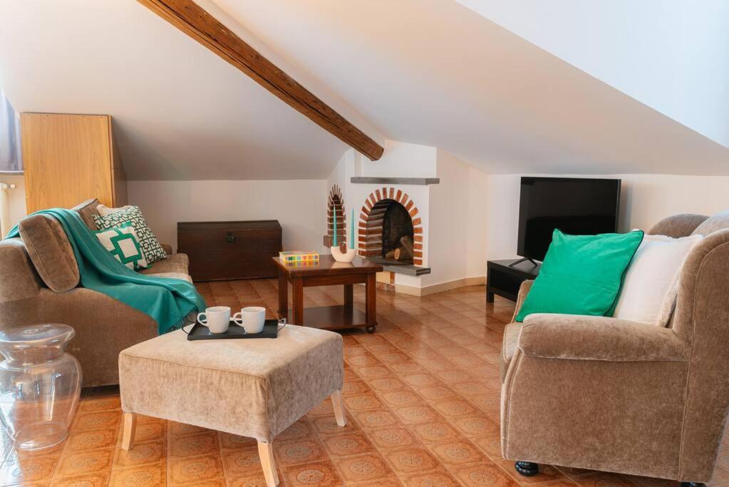 Loft Glicine, By R Collection *