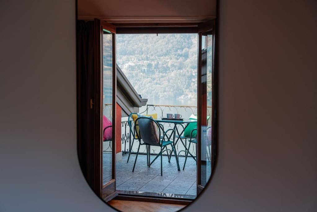 Loft Glicine, By R Collection * Brienno