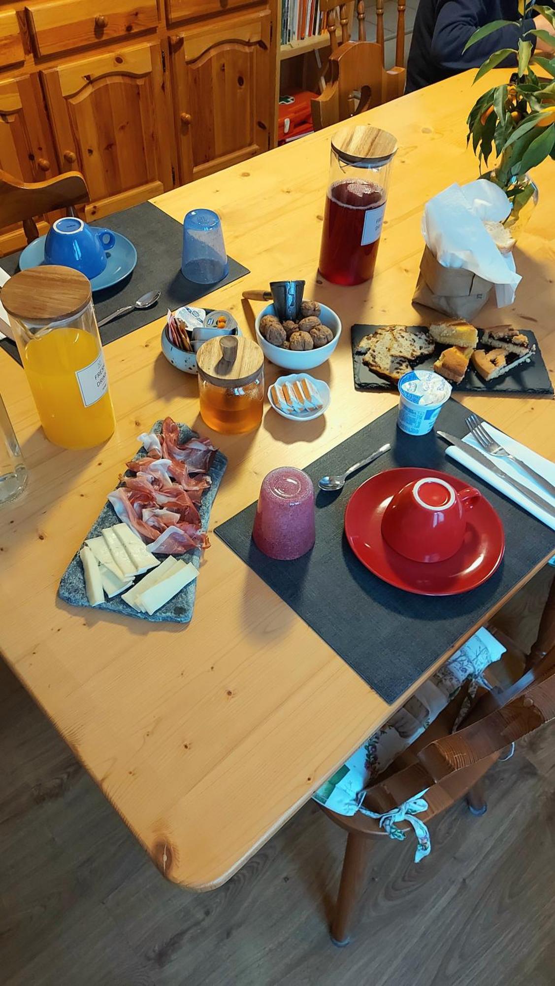 La Casa Del Poeta Bed & Breakfast Dervio