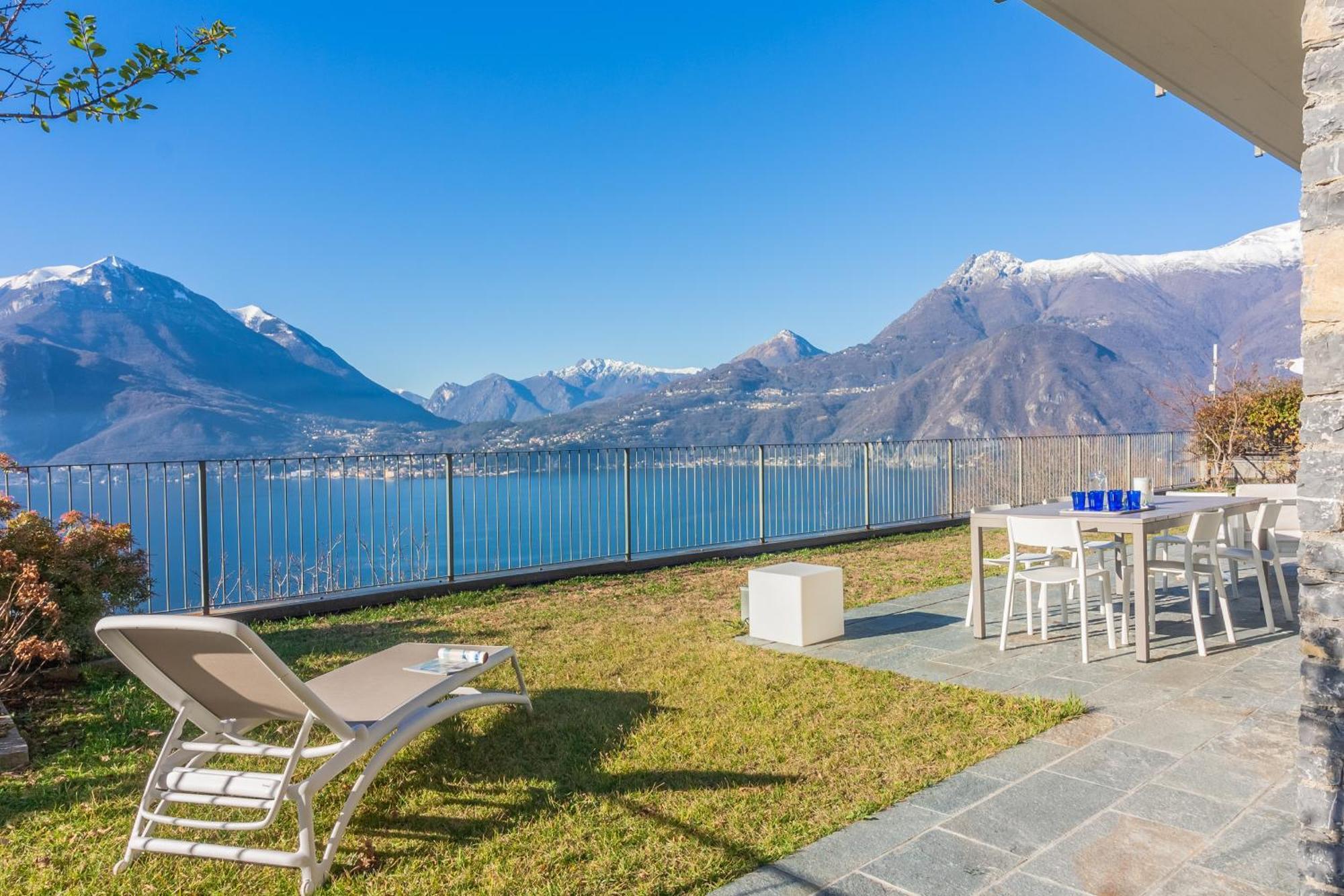 The Patio Over Varenna Perledo
