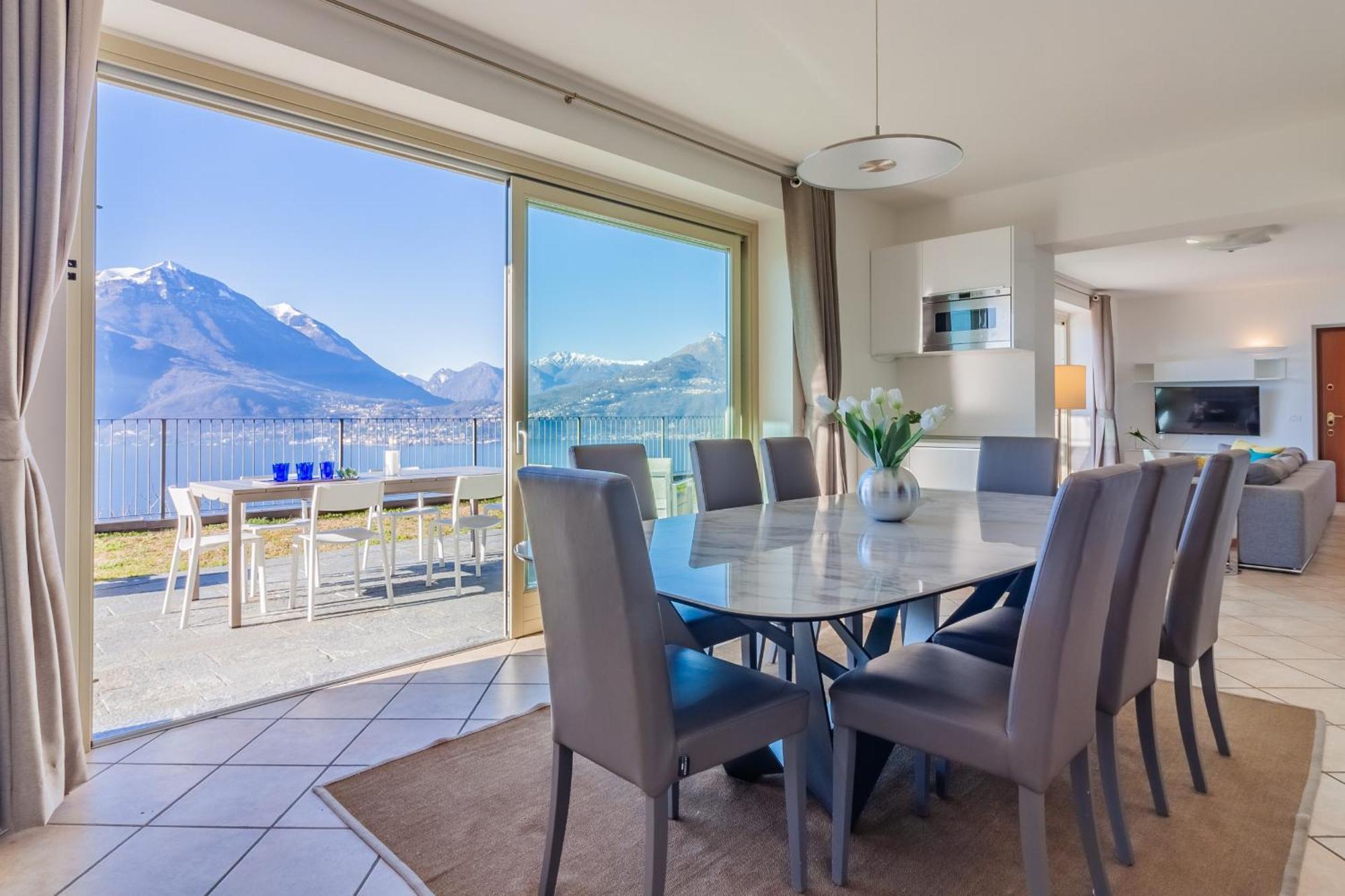 The Patio Over Varenna * Perledo