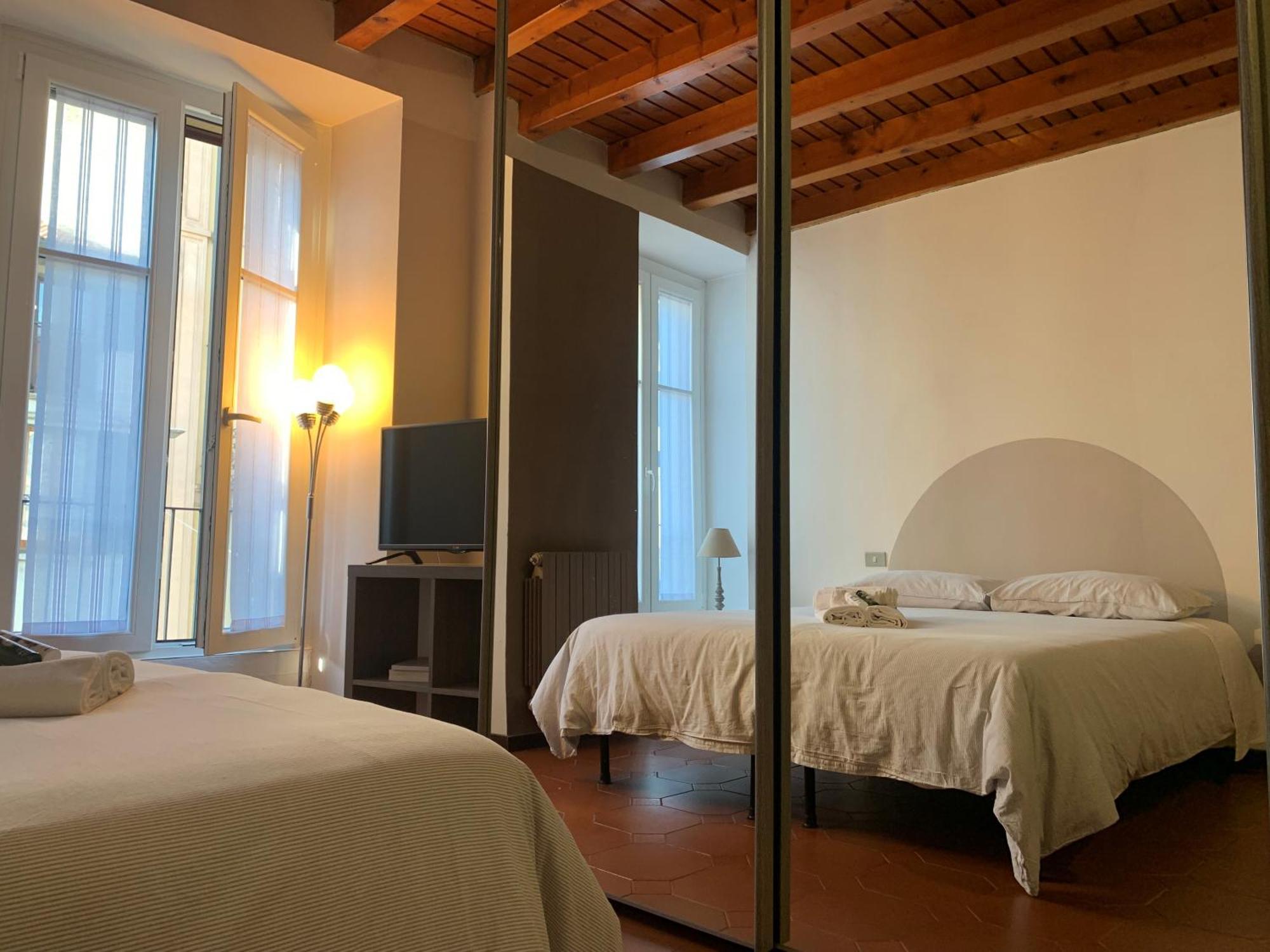 Finestra Su Apartment Como
