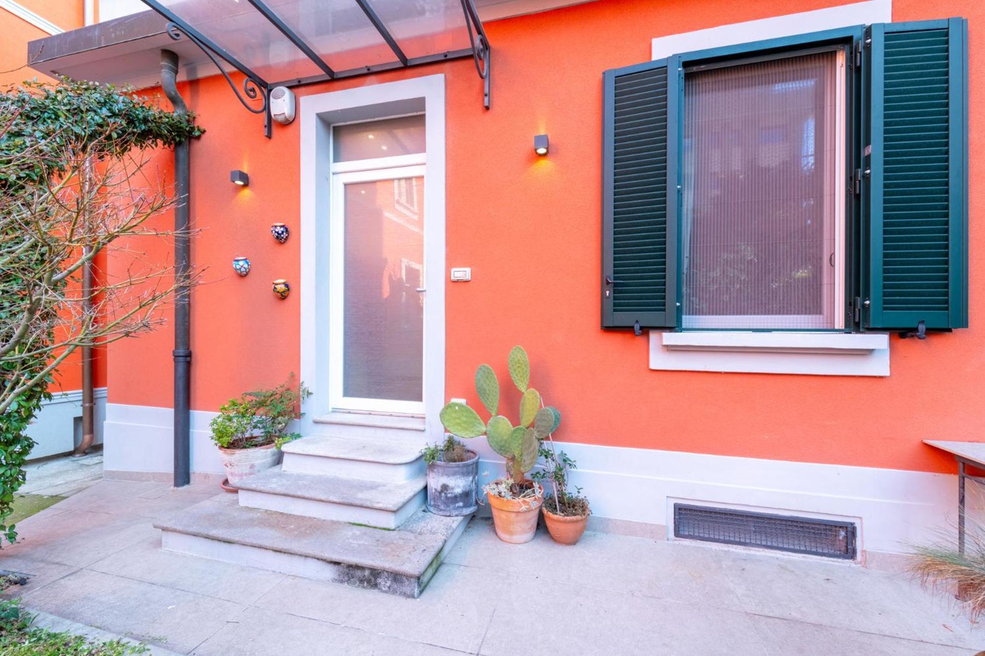 Roof Terrace In By Wonderful Italy Apartment *