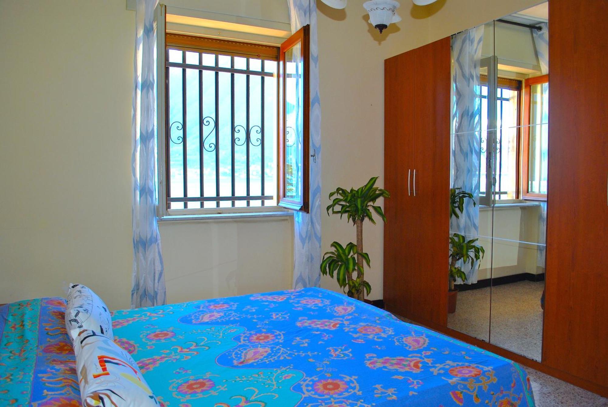 Frontlake With Balcony Apartment
