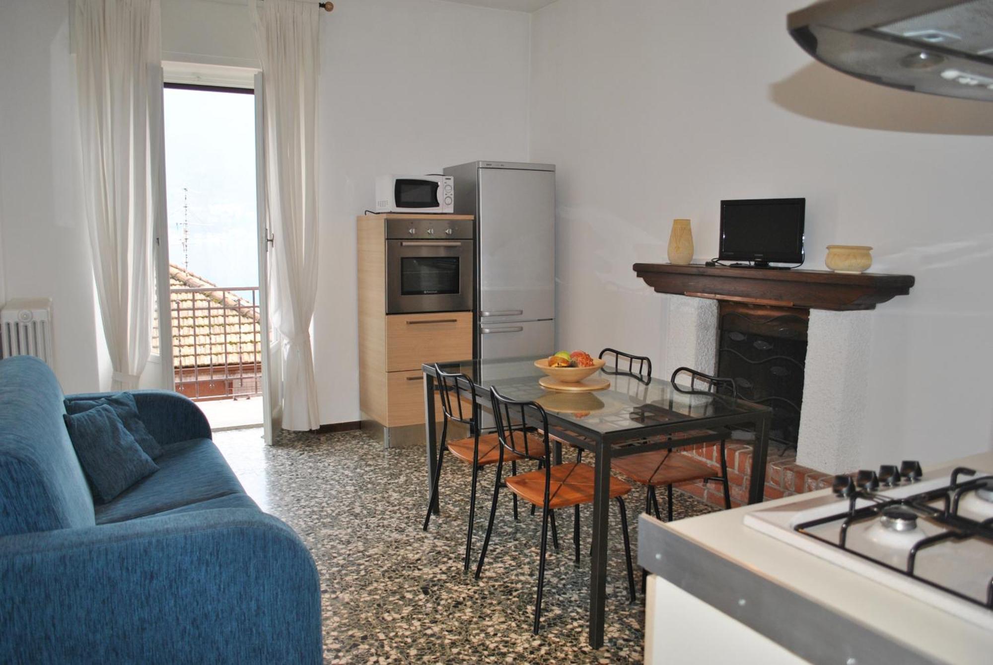 Apartment The Romantic Village House - With Lake View Colonno