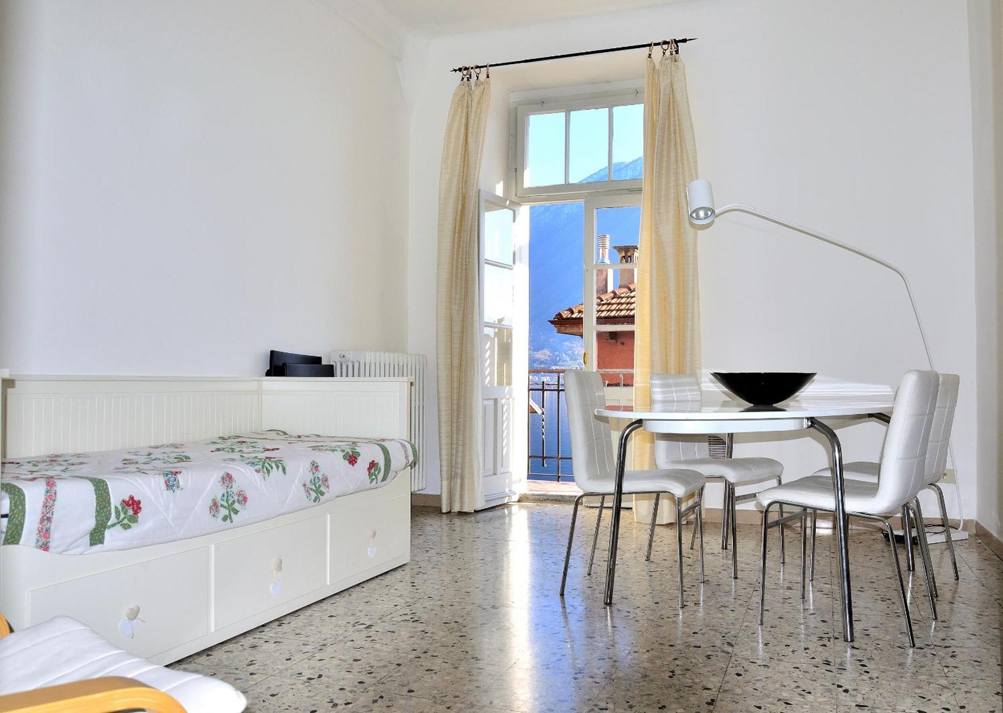 Apartment The Romantic Village House - With Lake View Colonno