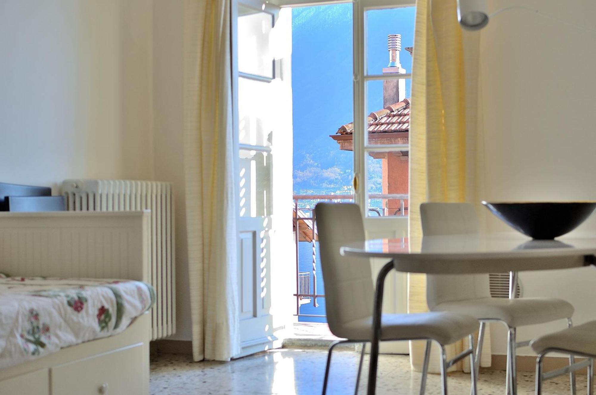 The Romantic Village House - With Lake View