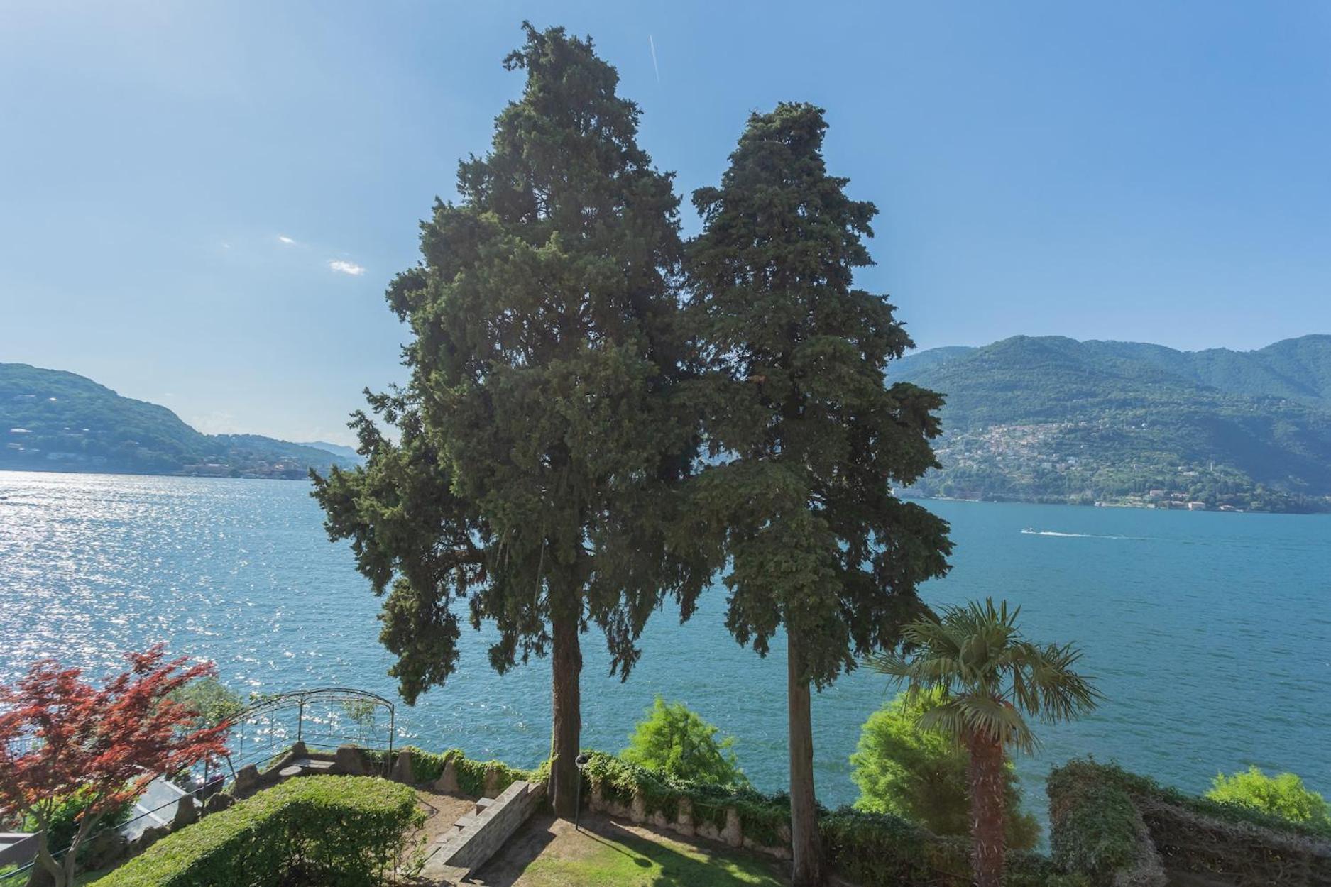 Front With Private Funicular By Rent