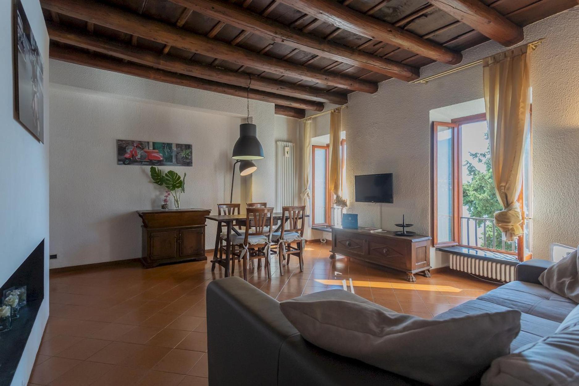 Apartment Front With Private Funicular By Rent *