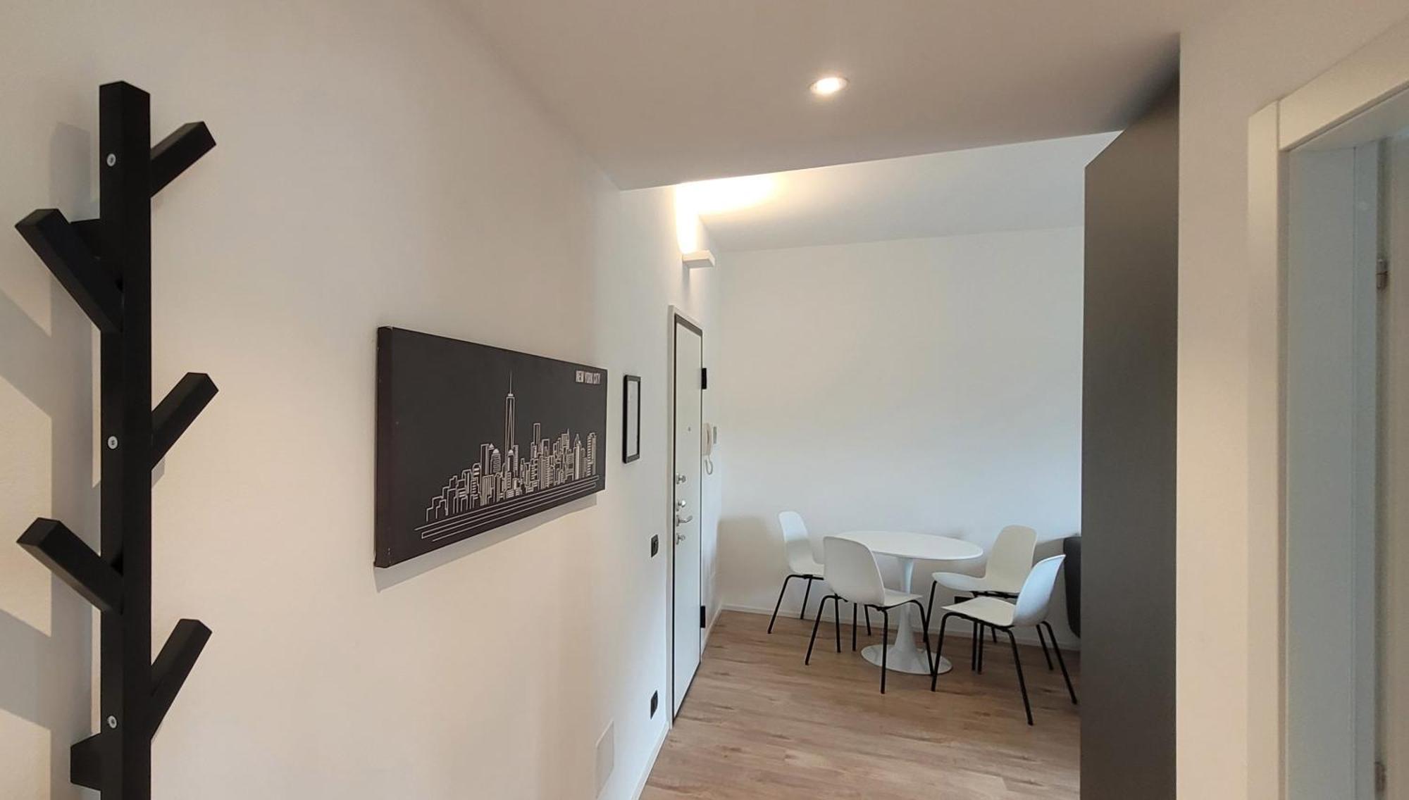 Lakefront Retreat Apartment