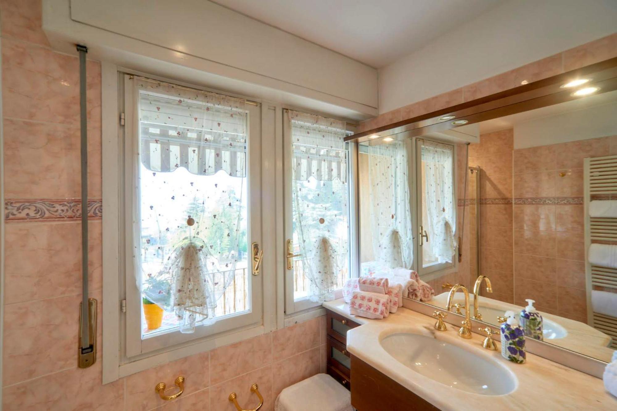 Bed & Breakfast Tosca House 2