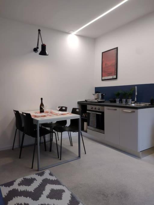The Garden House Apartment *