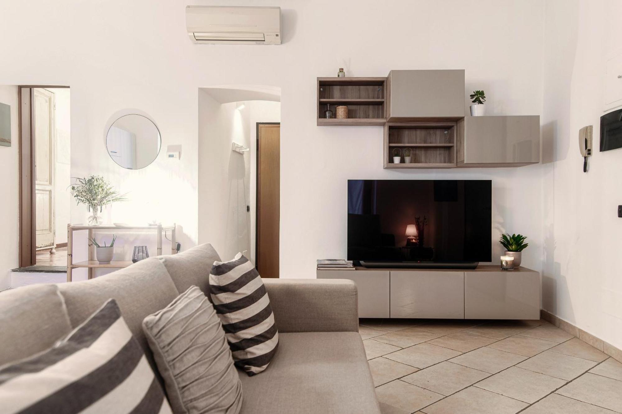 Apartment Il Lauro - By Myhomeincomo Como