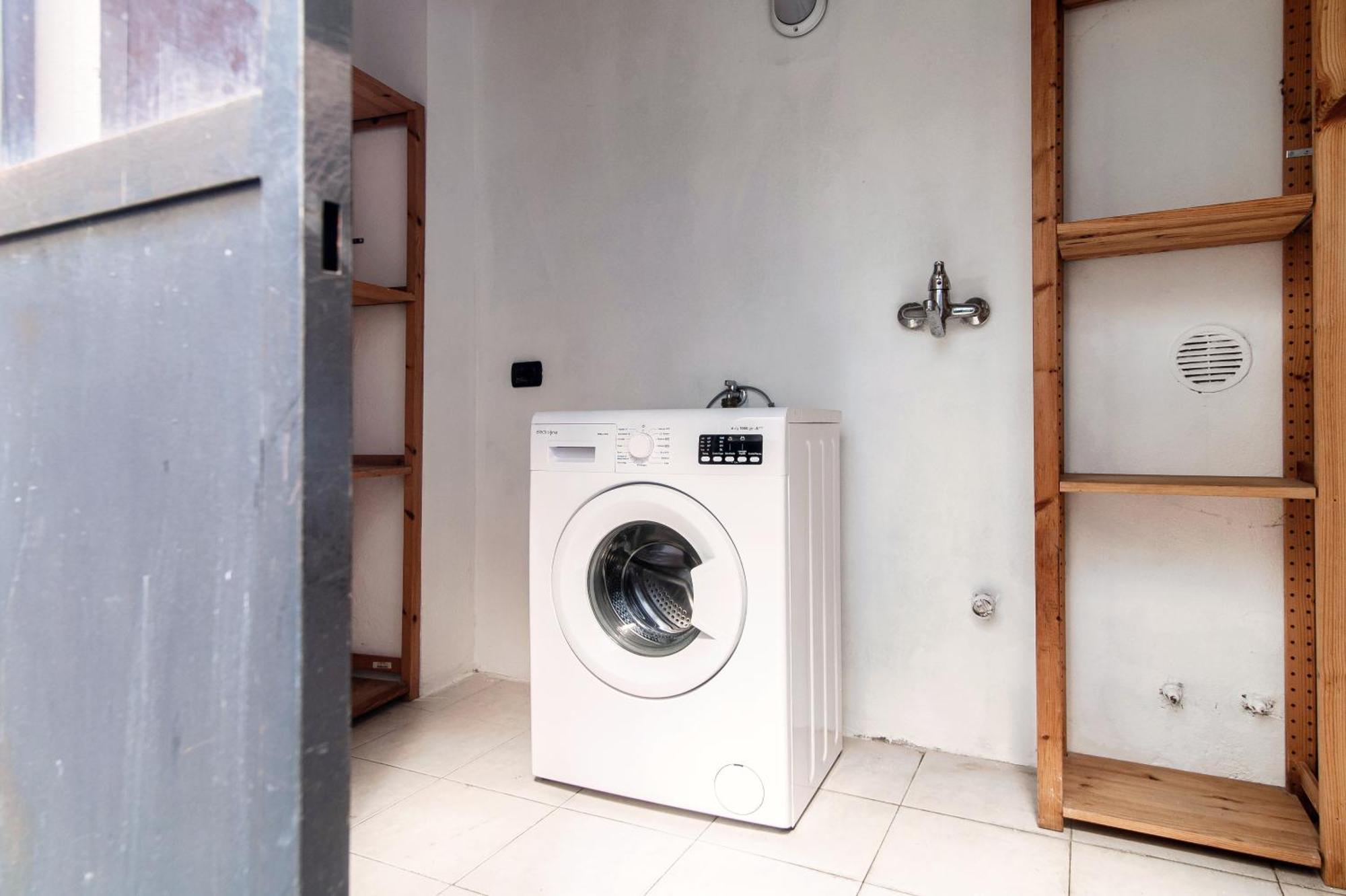Apartment Il Lauro - By Myhomeincomo