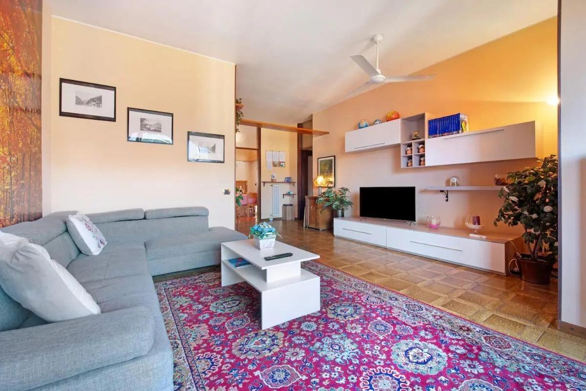 House Of Roses Con Vista Duomo Holiday home Como