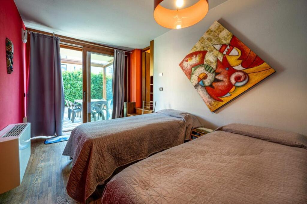 Iris -pet Friendly - Garden - Private Parking- Bike Friendly House Colico
