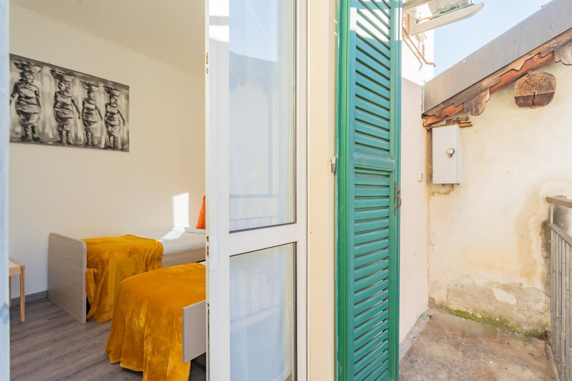 Apartment La Casa Di Nino By Rent