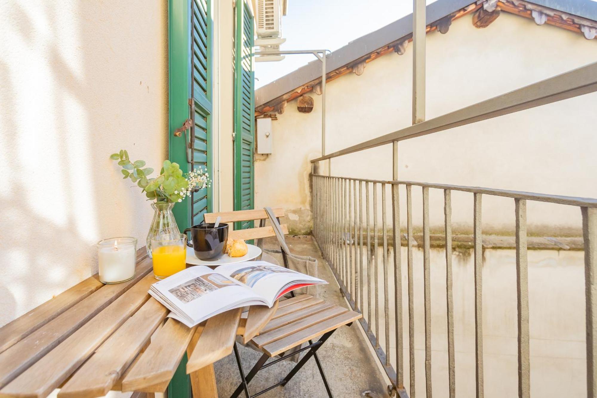 La Casa Di Nino By Rent Apartment Como