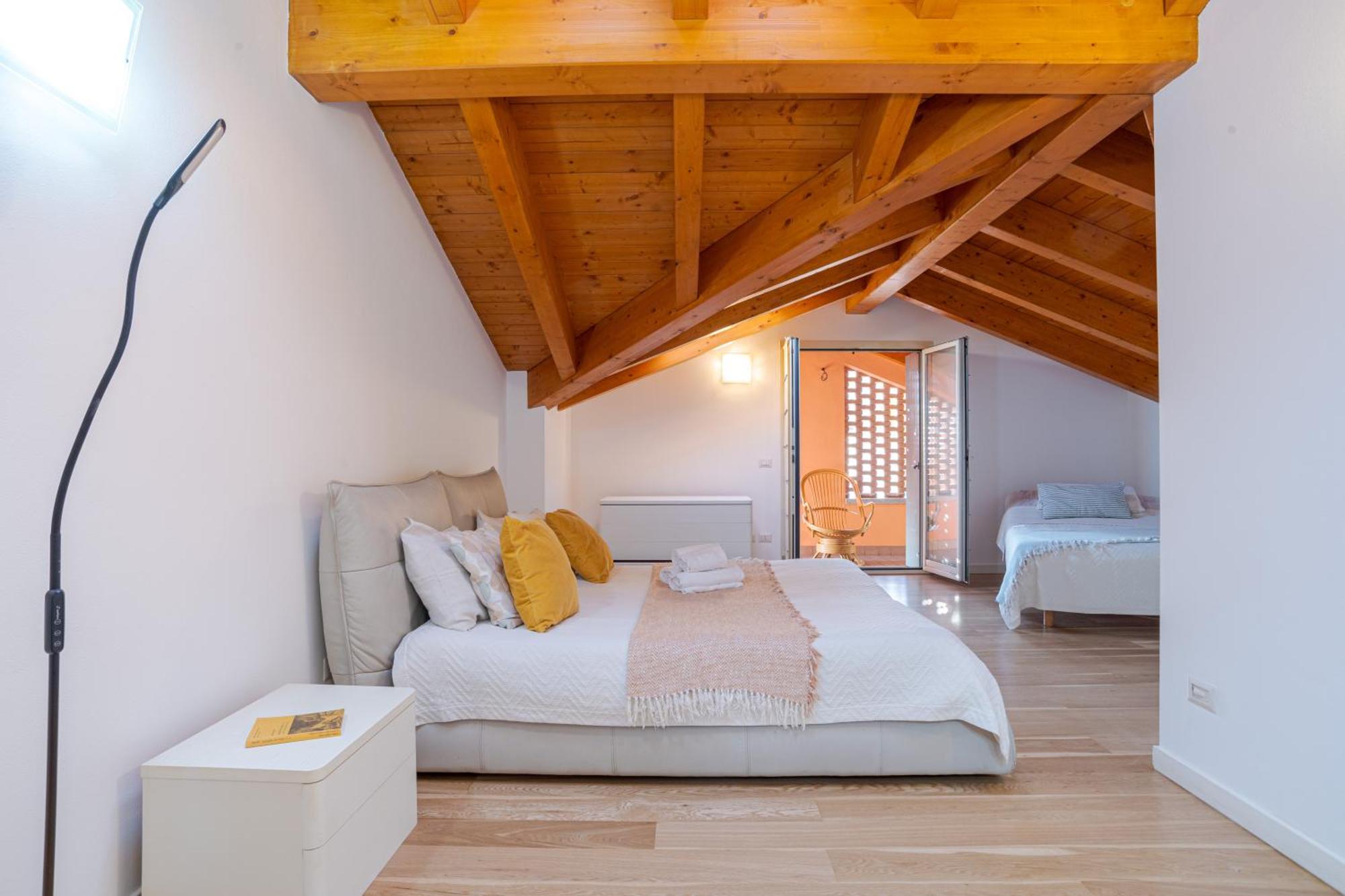 Roomy And Bright With Terrace! Apartment *
