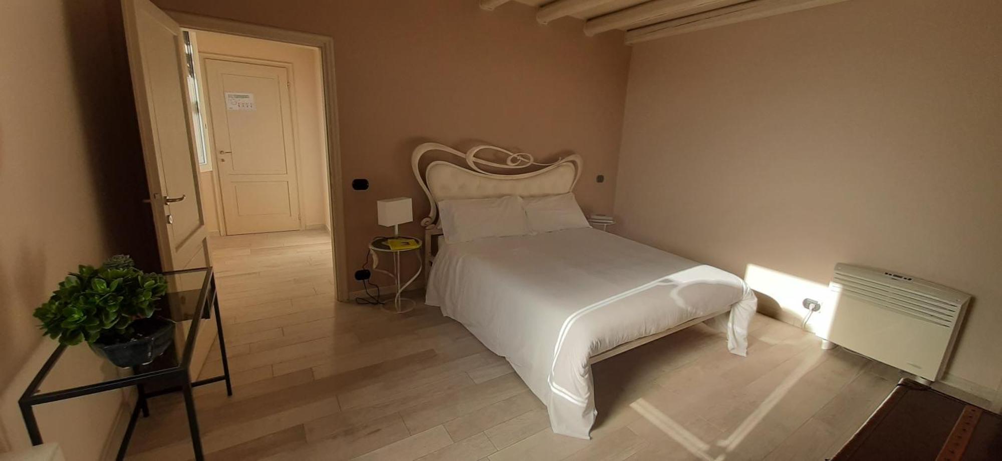 Bed & Breakfast Casale Raffaello Albese Con Cassano