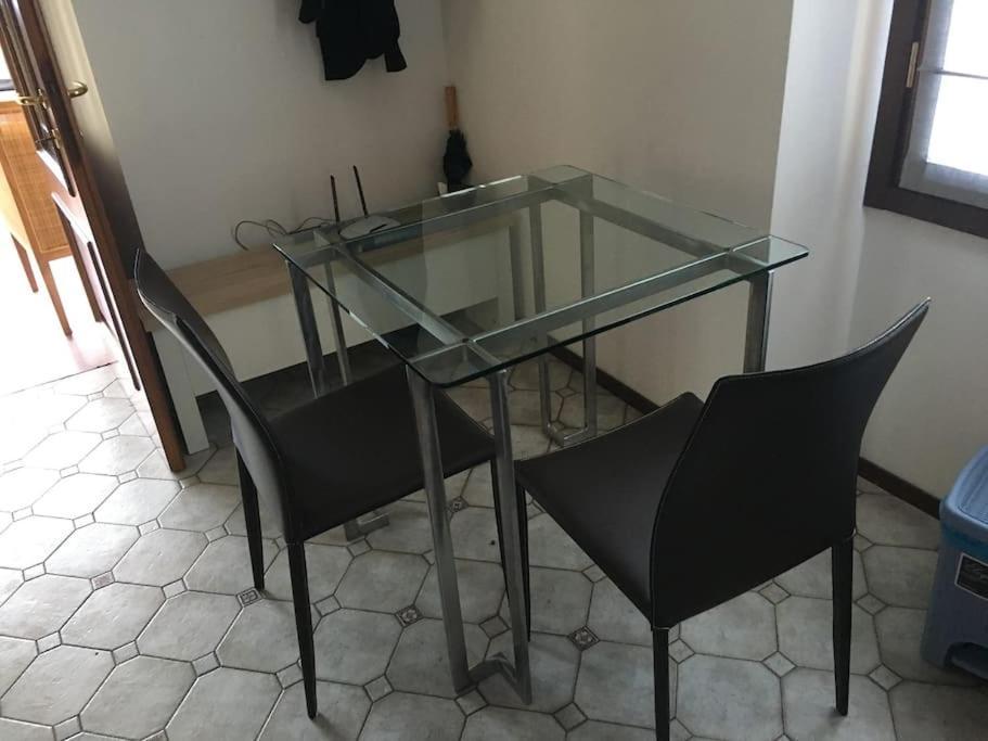 Beautiful With Private Access To The Lake. Holiday home Limonta