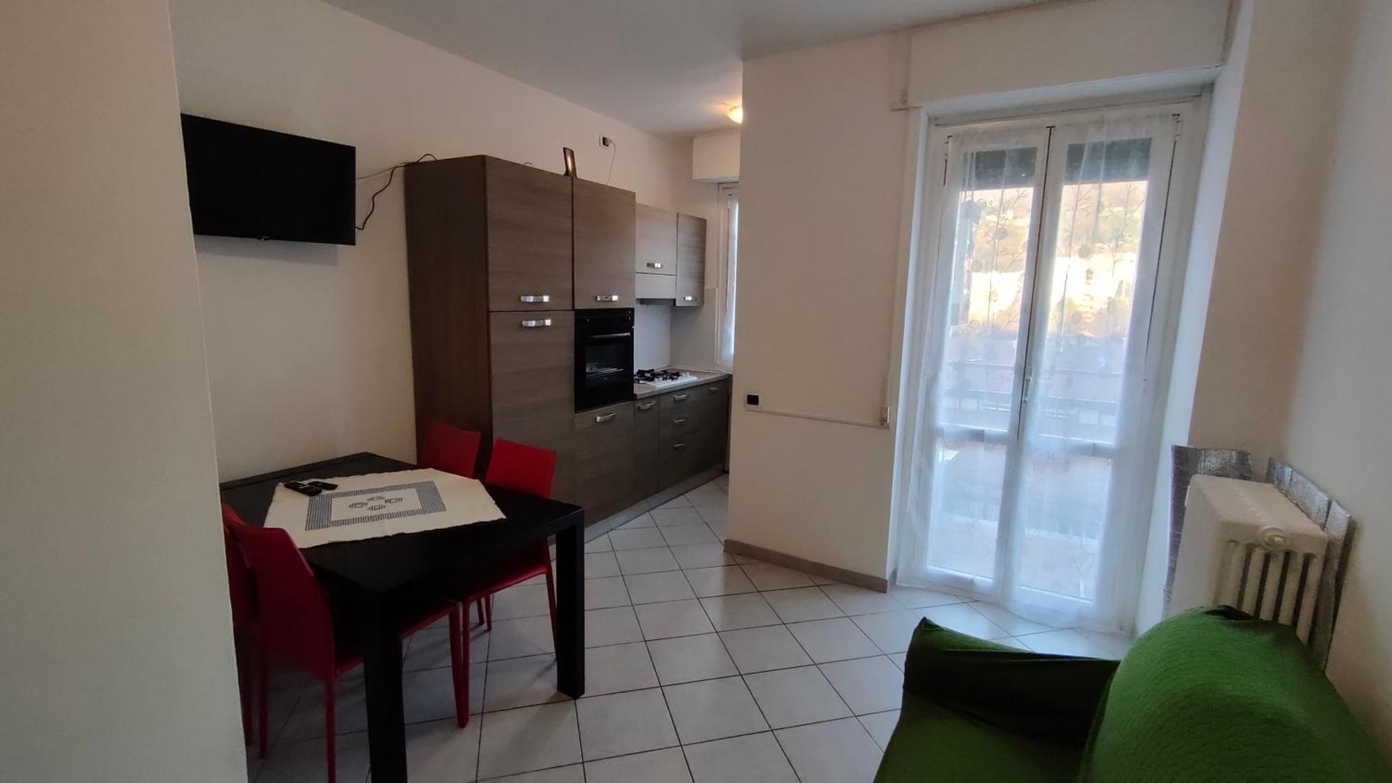 250 M Dal Lago Al Turati 98 - Free Wifi Apartment Lecco