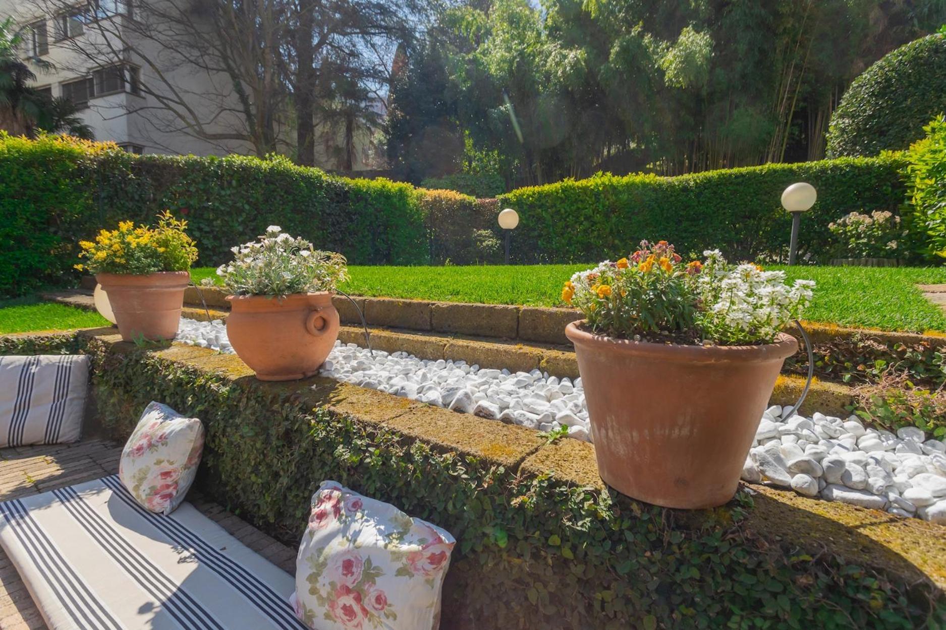 Vico Garden-203 By Rent * Como