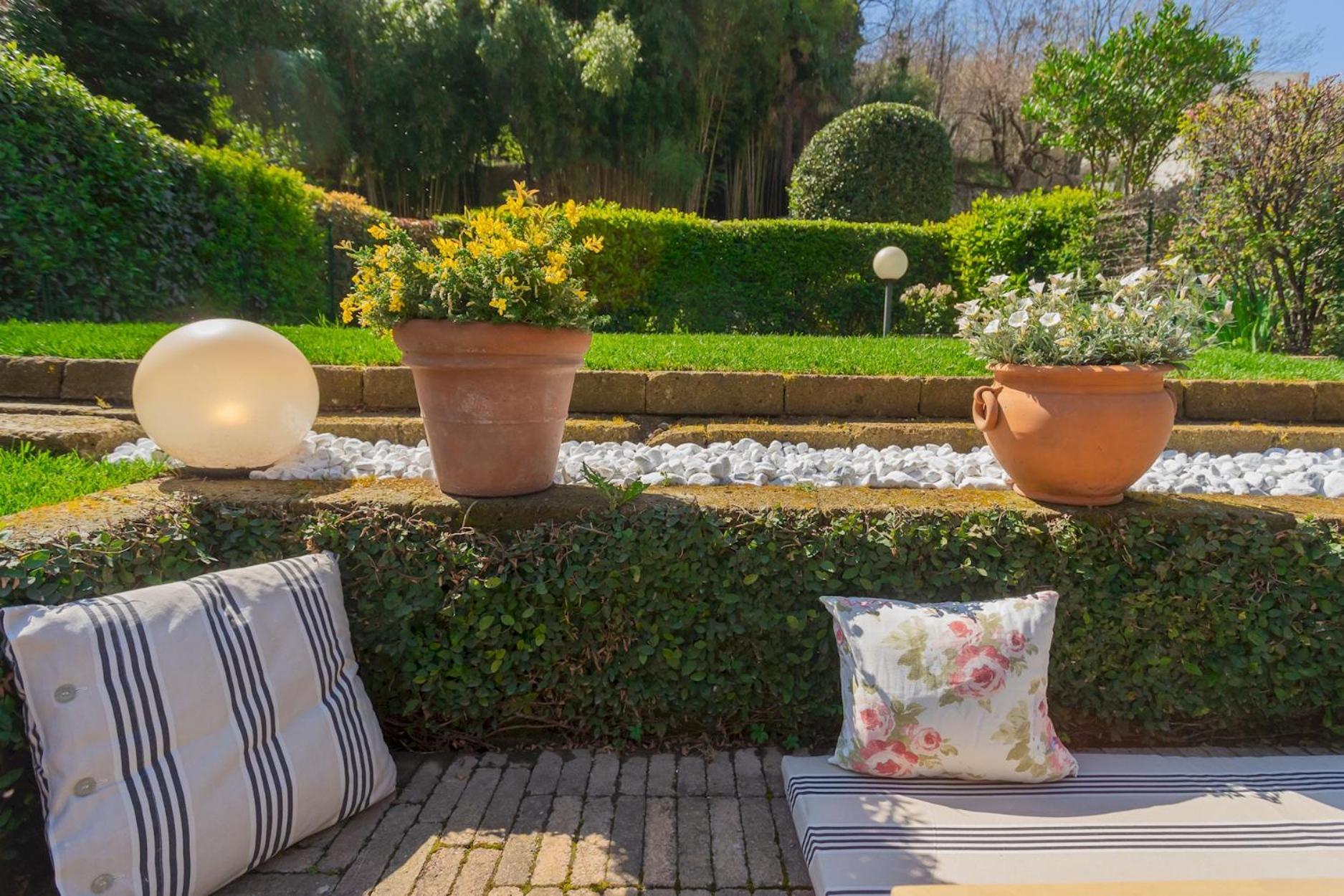 Vico Garden-203 By Rent Apartment Como