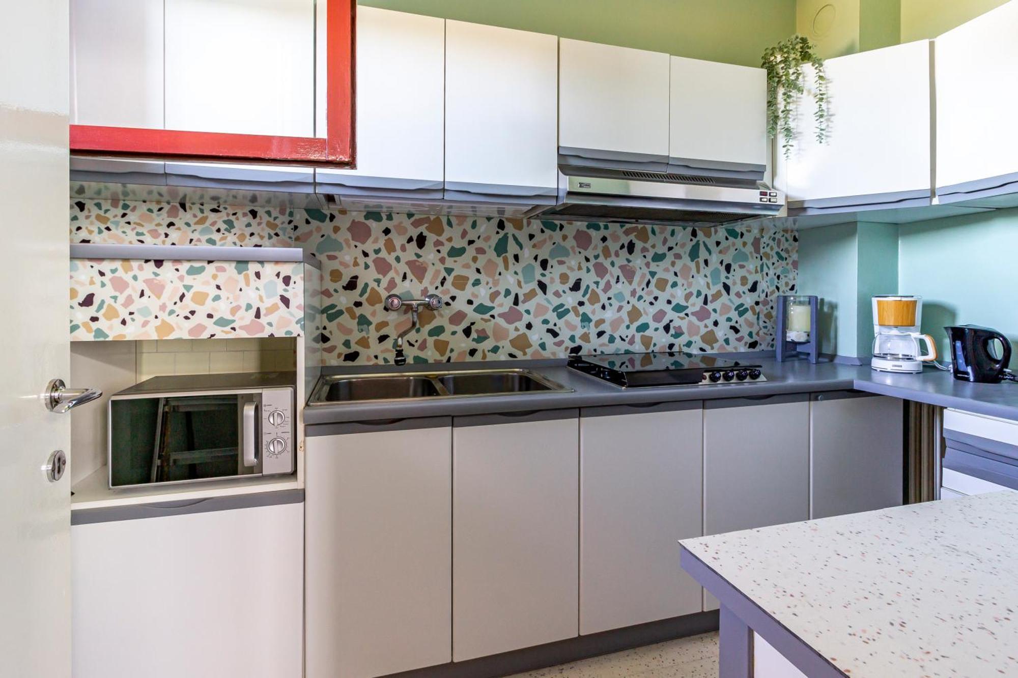 Parking & Terrace - Large 90 Mq - Self Check-in & Remote Access Apartment *