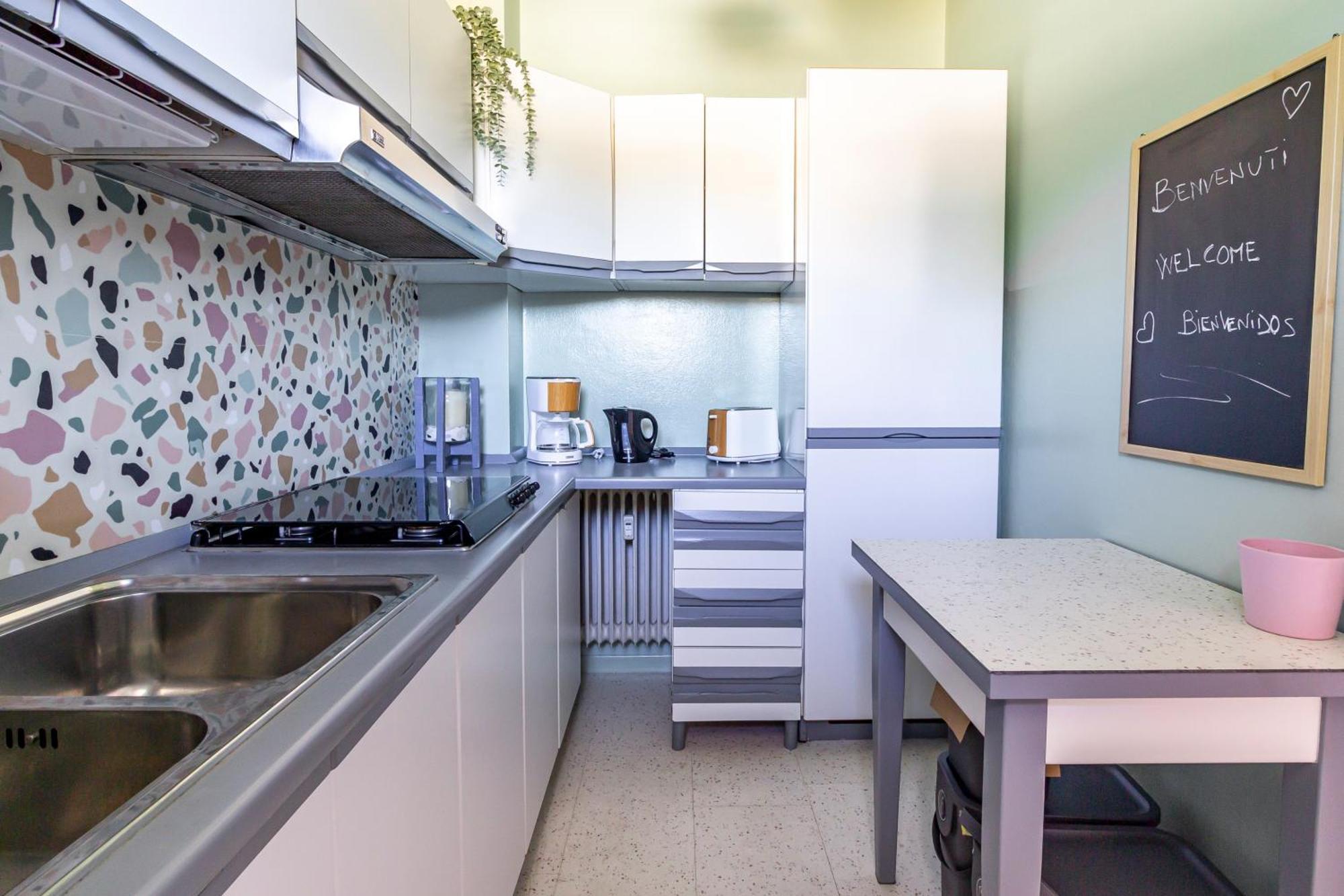 Apartment Parking & Terrace - Large 90 Mq - Self Check-in & Remote Access Como