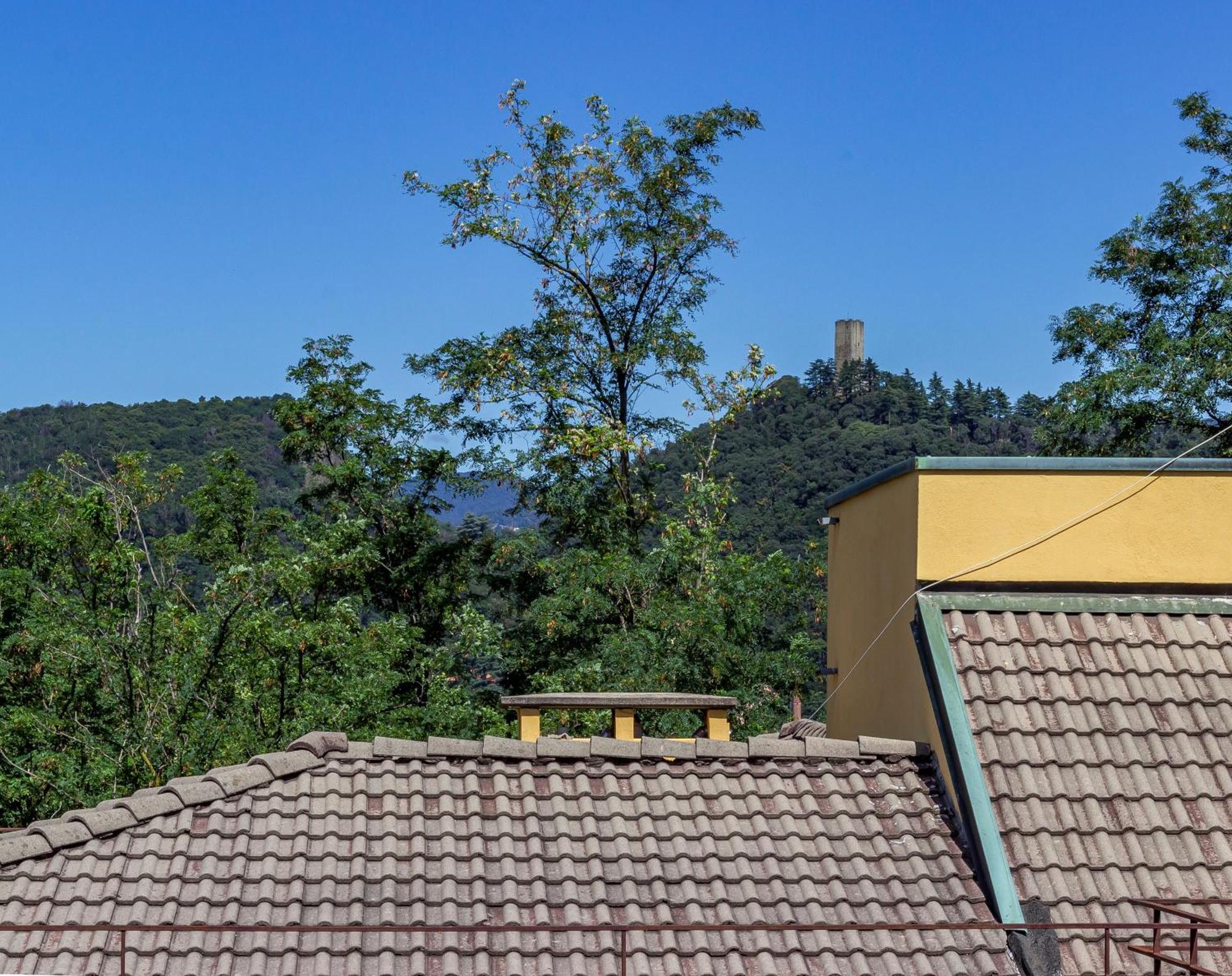 Parking & Terrace - Large 90 Mq - Self Check-in & Remote Access Apartment Como