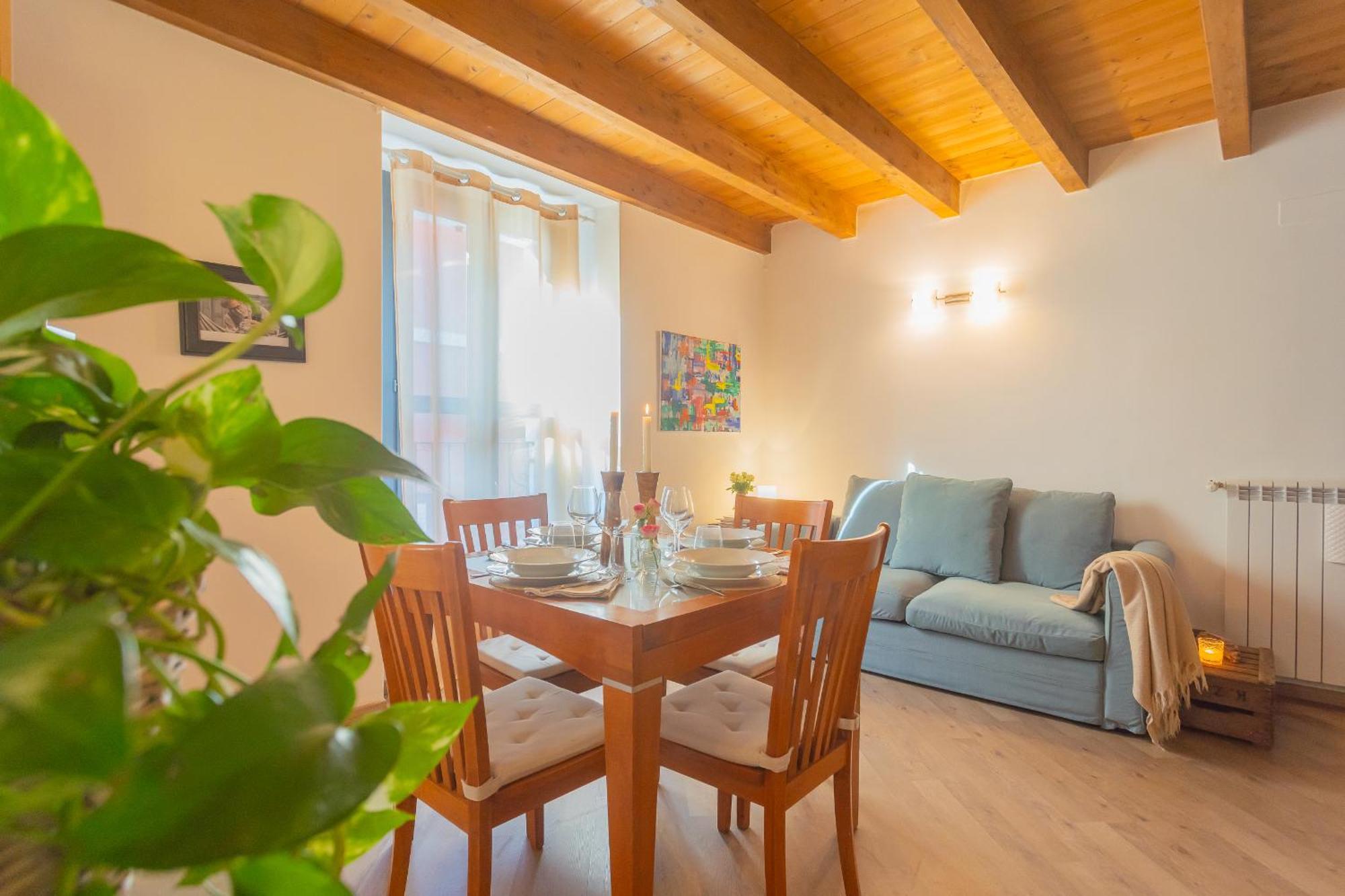 Luini 7 By Rent * Como
