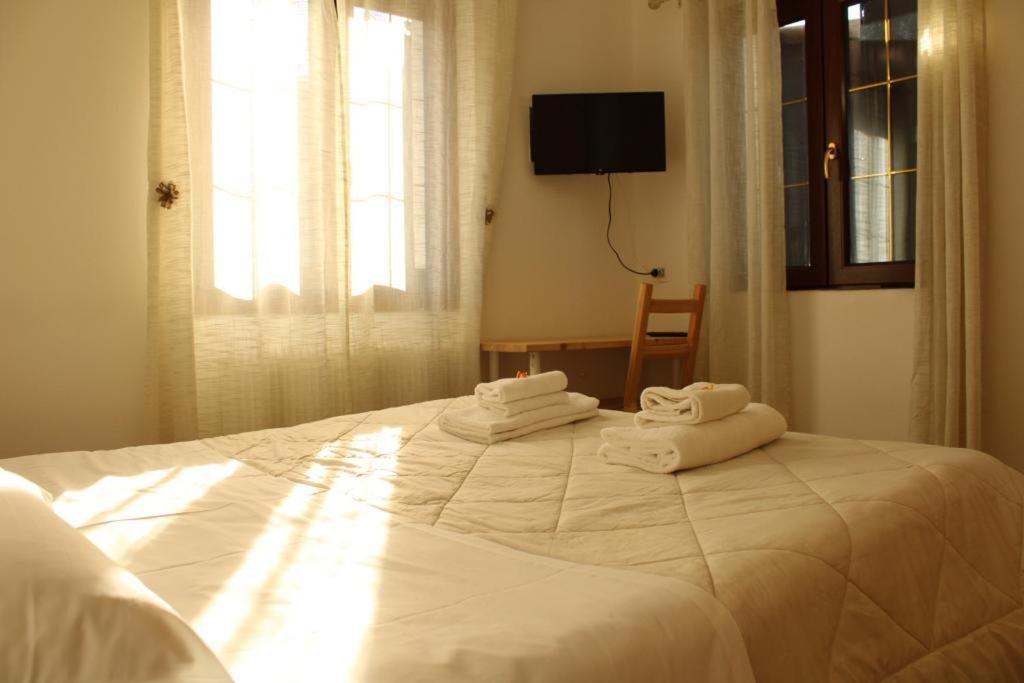 Al Hotel