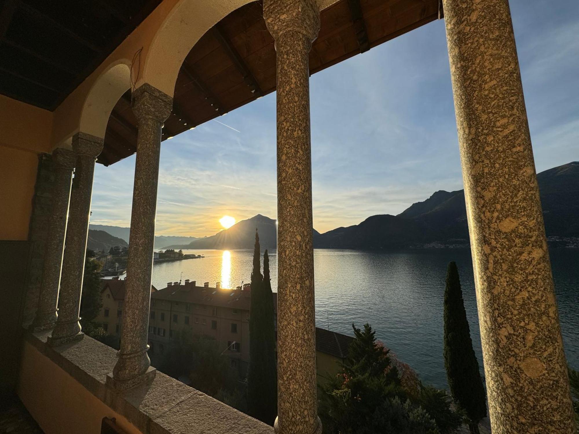 Suitecastlelakeview Entire Holiday home