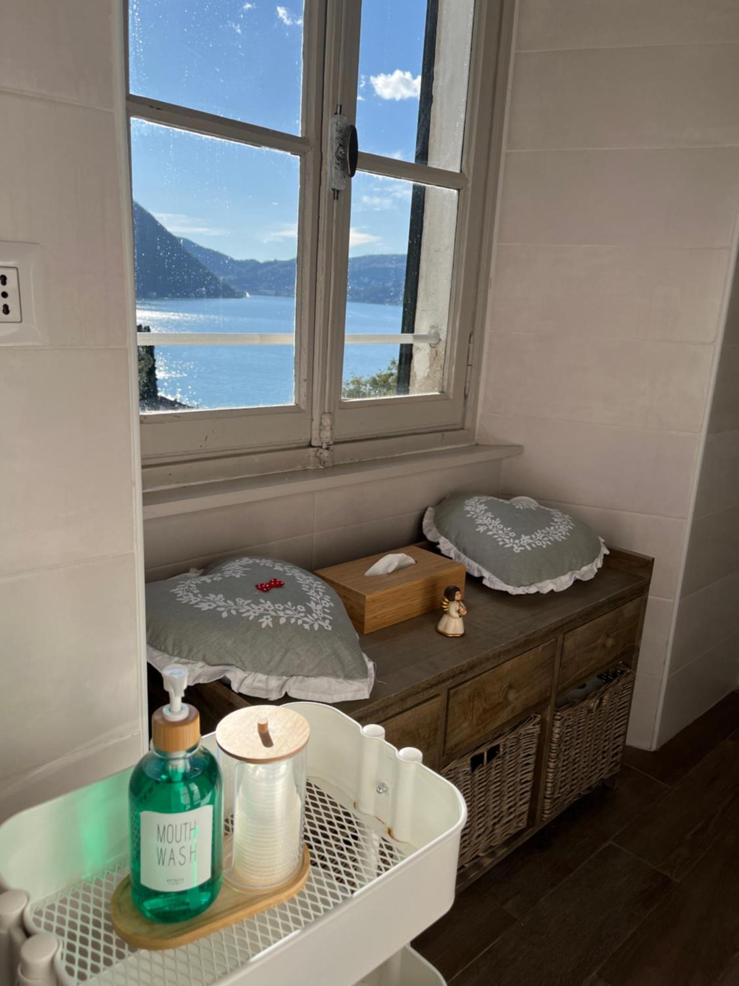 Casa Giulietta Caronti With View Of Casa vacanze *