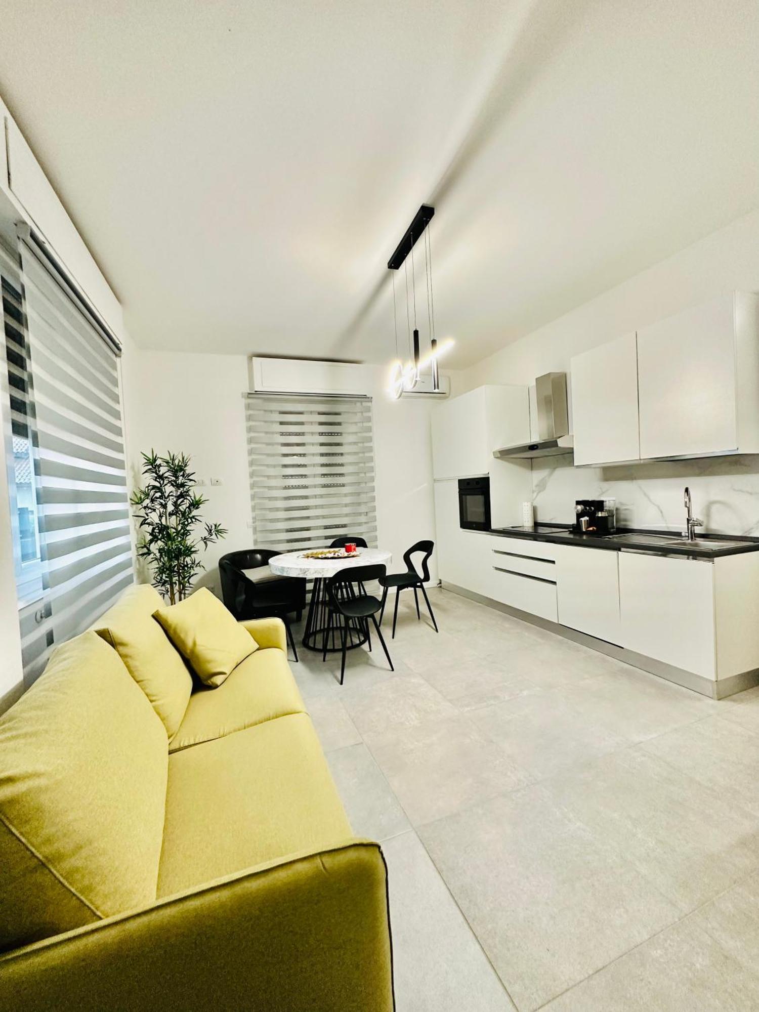 Dolce - Free Parking Apartment