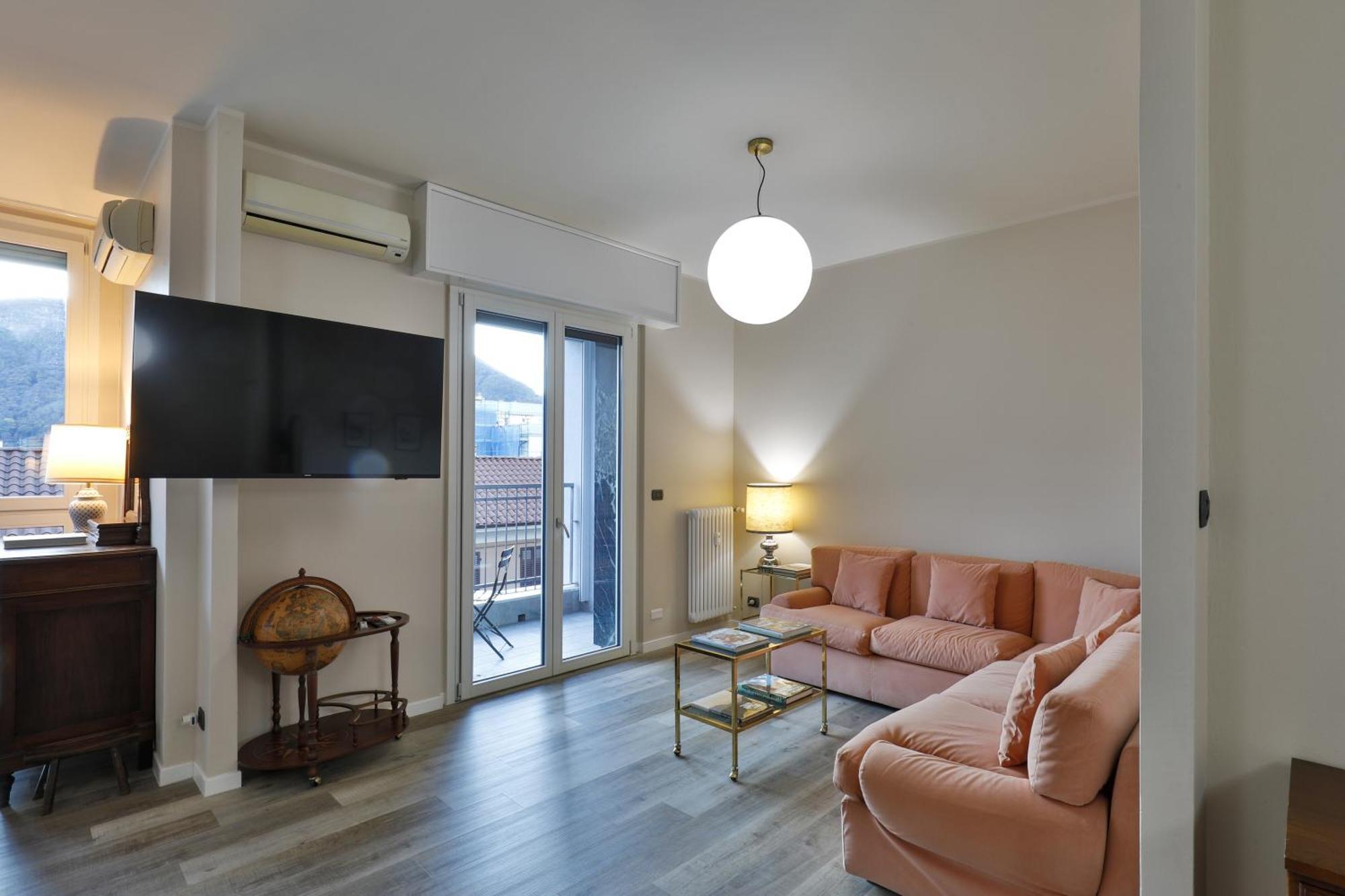 Dante Apartment