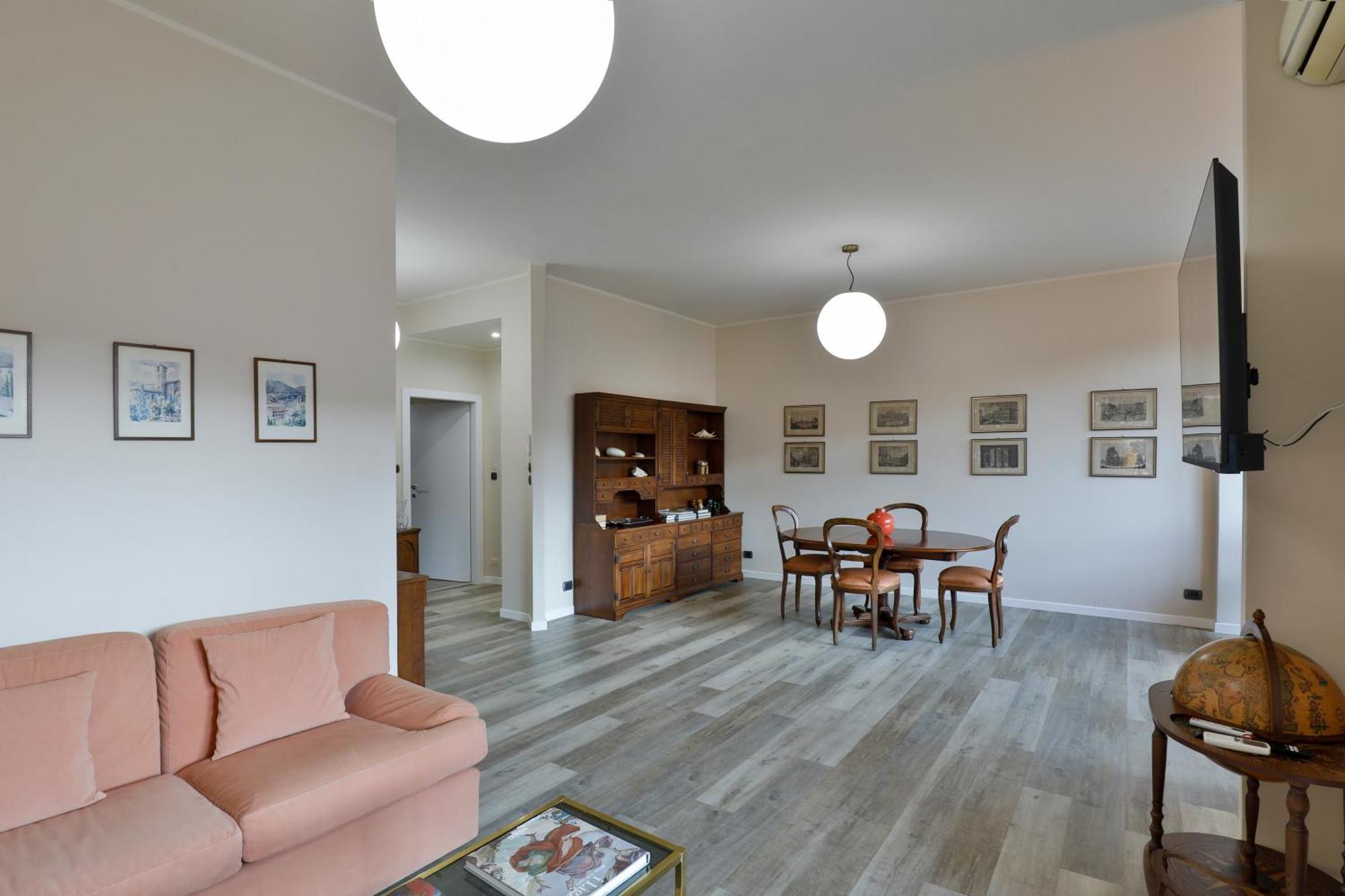 Dante Apartment *